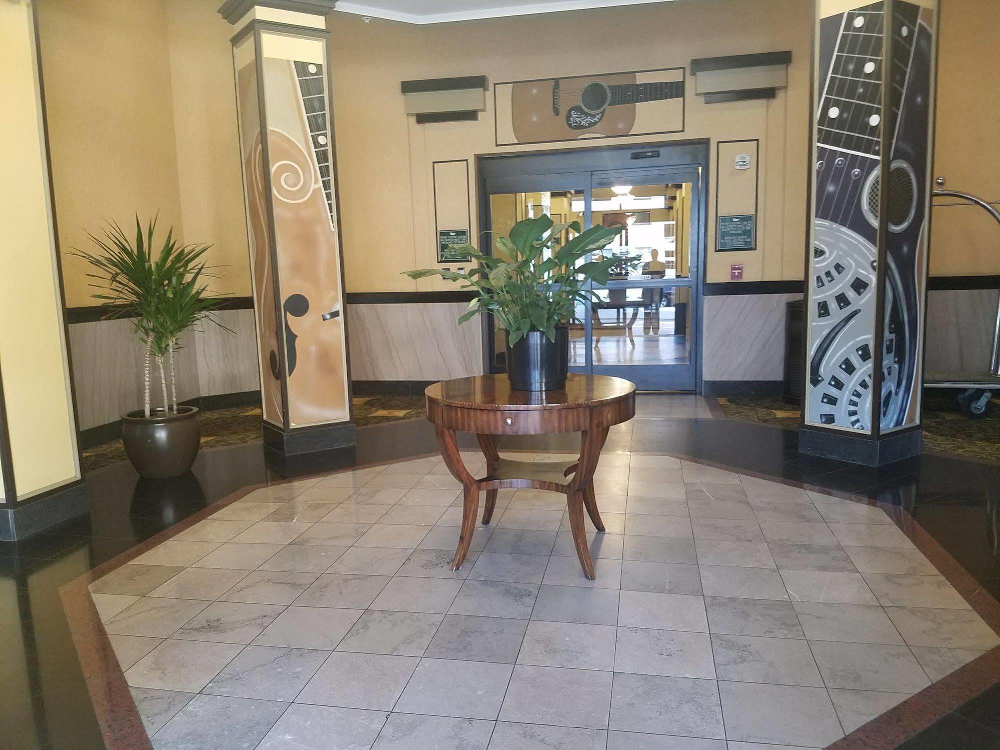 Homewood Suites By Hilton Nashville Downtown Екстер'єр фото