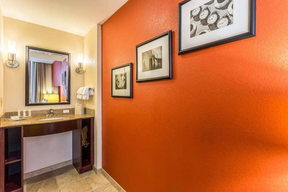 Homewood Suites By Hilton Nashville Downtown Екстер'єр фото